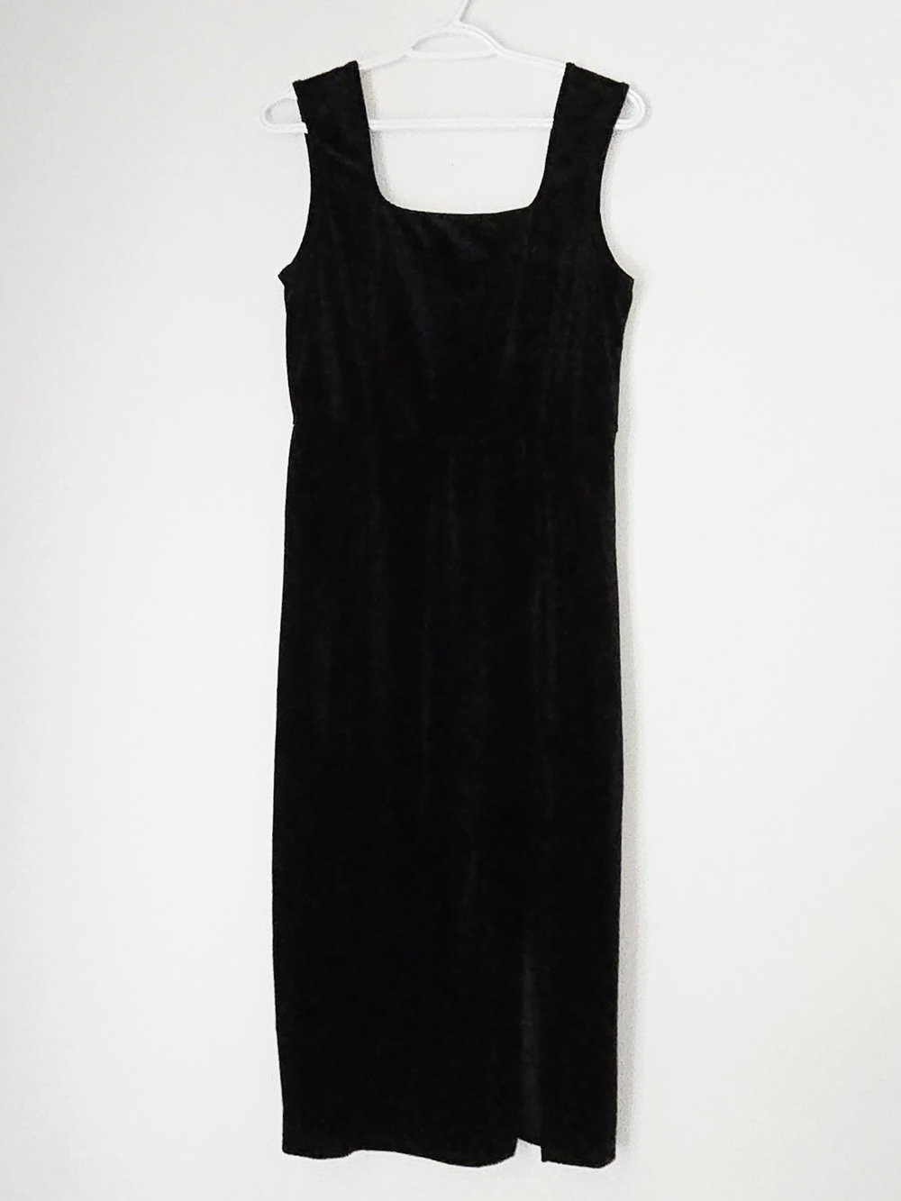 🦇Shein Black Faux Velvet Square Neck Midi Dress🍷